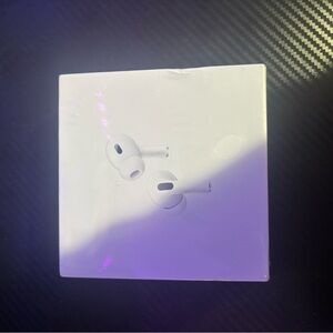 Apple AirPods Pro 2nd gen with White Case